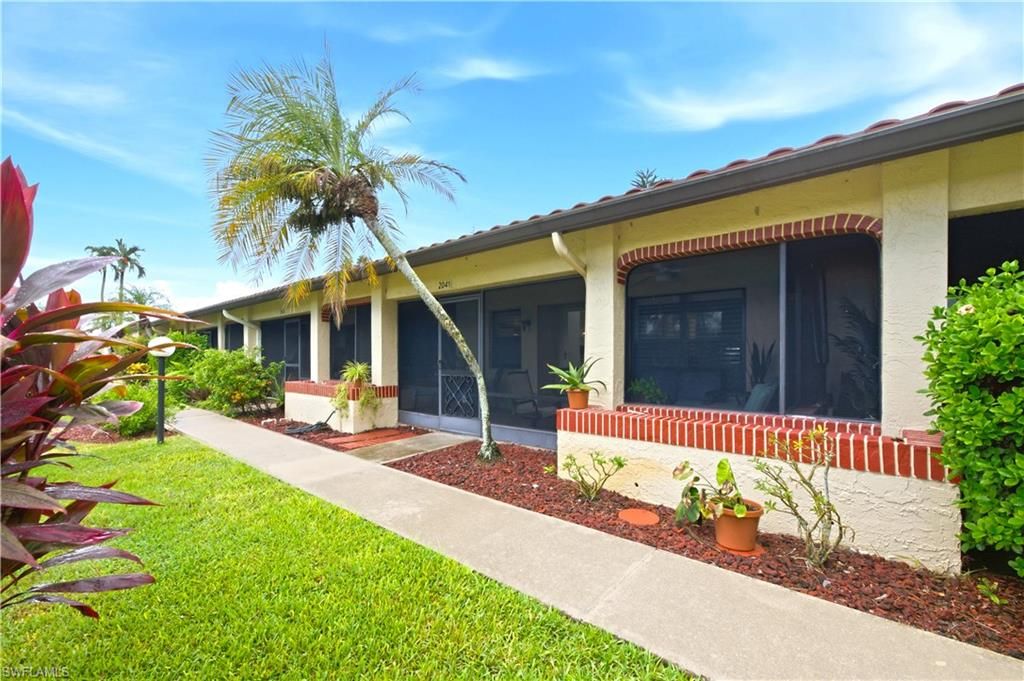 2041 Pine Isle LN 2041, Naples, FL 34112