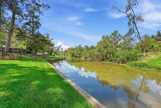 219 Page Lane, Huffman, TX 77336