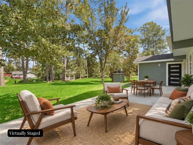 219 Page Lane, Huffman, TX 77336
