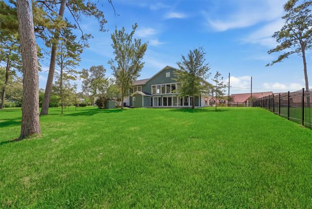 219 Page Lane, Huffman, TX 77336