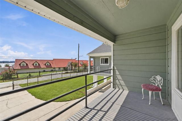 219 Page Lane, Huffman, TX 77336