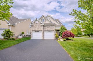 2 Diamond Spring Drive, Monroe, NJ 08831