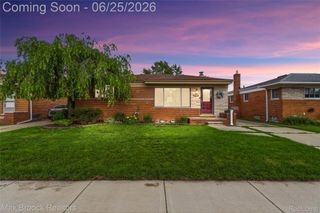30250 Longfellow Avenue, Madison Heights, MI 48071