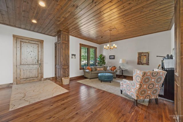 4989 E Sawmill Way, Boise, ID 83716