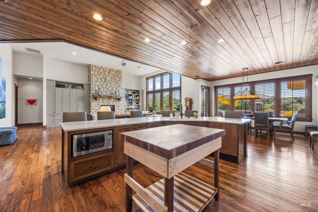 4989 E Sawmill Way, Boise, ID 83716