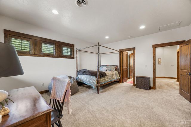 4989 E Sawmill Way, Boise, ID 83716