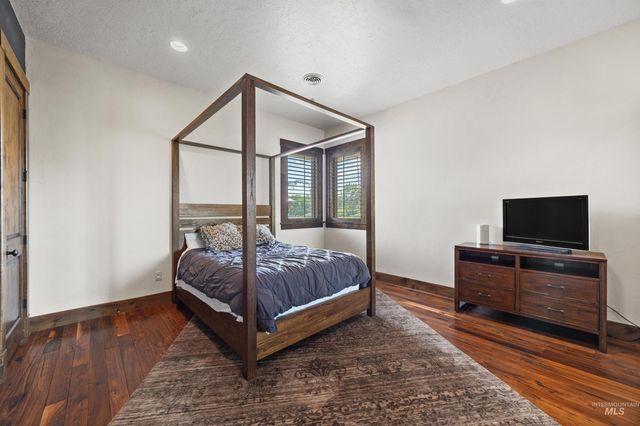 4989 E Sawmill Way, Boise, ID 83716