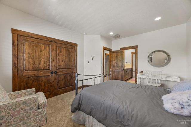 4989 E Sawmill Way, Boise, ID 83716