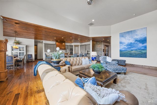 4989 E Sawmill Way, Boise, ID 83716