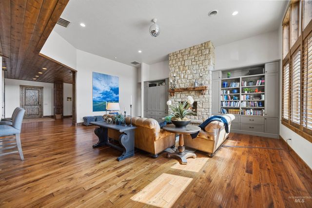 4989 E Sawmill Way, Boise, ID 83716