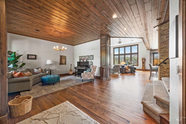 4989 E Sawmill Way, Boise, ID 83716