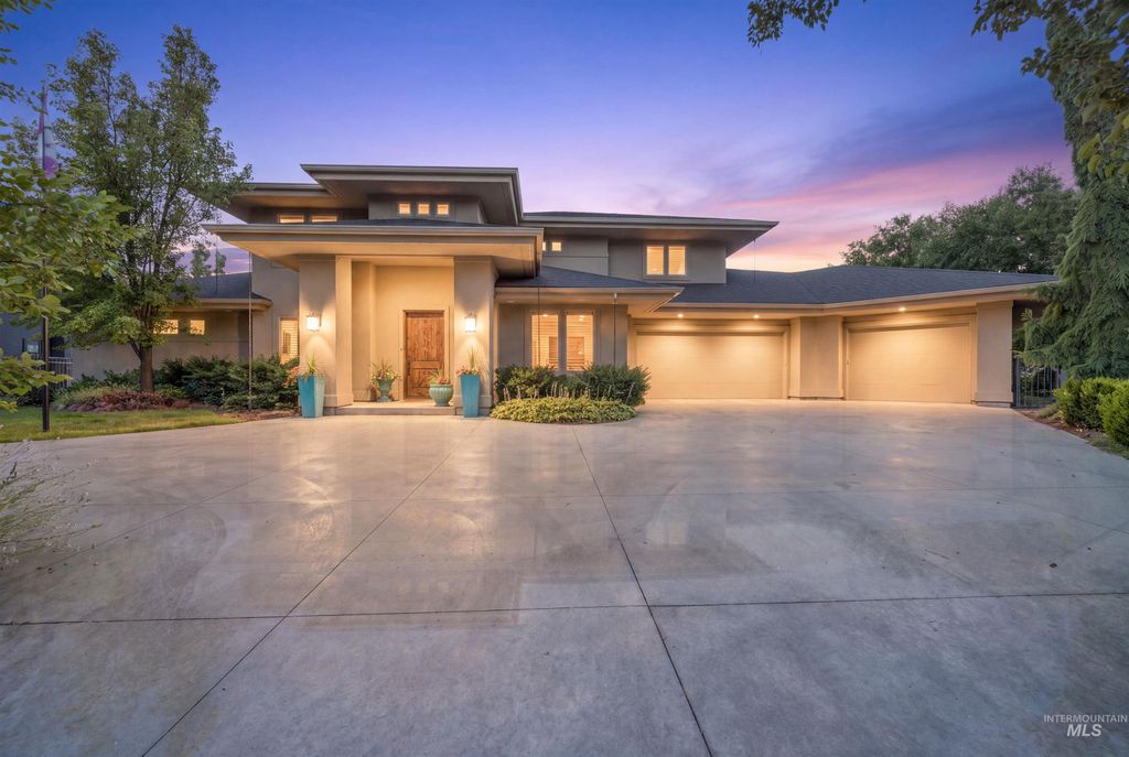 4989 E Sawmill Way, Boise, ID 83716