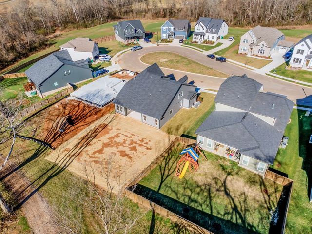 207 Phillips Bend, Spring Hill, TN 37174