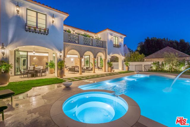 611 N Hillcrest Road, Beverly Hills, CA 90210