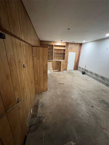 533 Arbor Lane, Lancaster, TX 75134