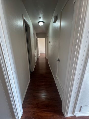 533 Arbor Lane, Lancaster, TX 75134