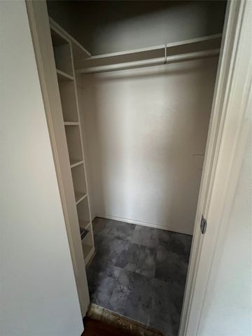 533 Arbor Lane, Lancaster, TX 75134