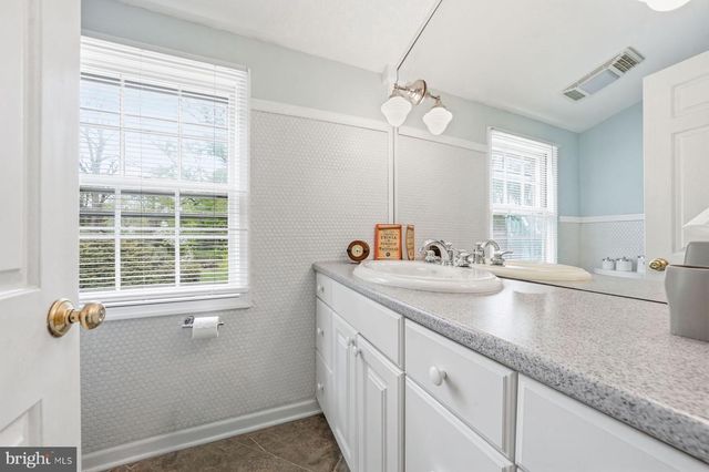 53 BRENNAN DR, Bryn Mawr, PA 19010