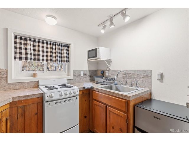 1414 Cheyenne Blvd, Colorado Springs, CO 80906