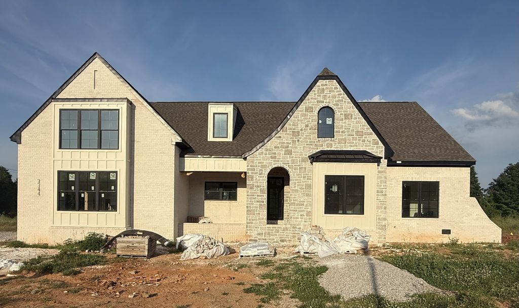 3344 Upper Gable Dr, Bowling Green, KY 42101