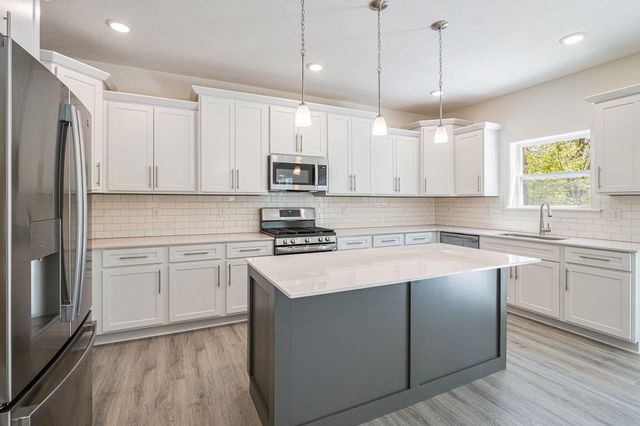 15250 Alister MacKenzie Avenue, Augusta, MI 49012