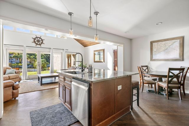 1315 S Edgewater Drive, Charleston, SC 29407