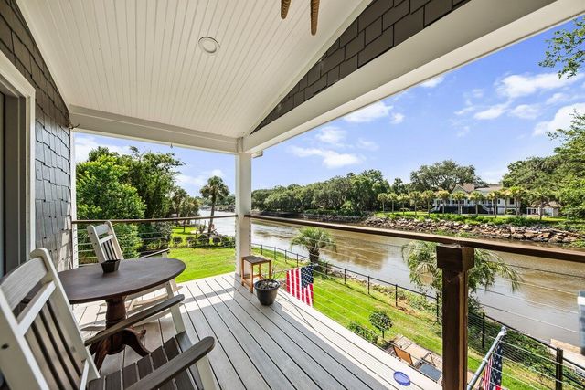1315 S Edgewater Drive, Charleston, SC 29407