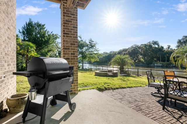 1315 S Edgewater Drive, Charleston, SC 29407