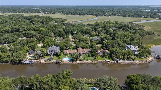 1315 S Edgewater Drive, Charleston, SC 29407