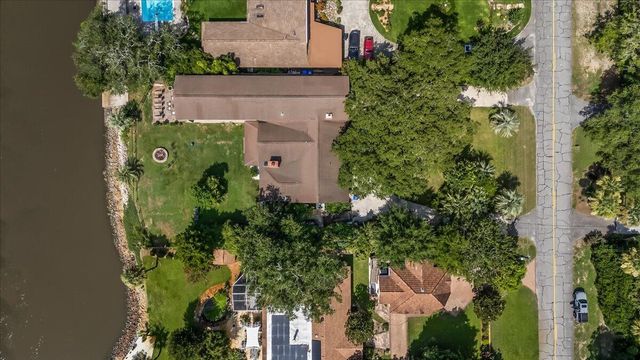 1315 S Edgewater Drive, Charleston, SC 29407