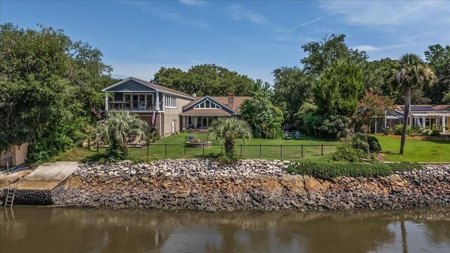 1315 S Edgewater Drive, Charleston, SC 29407