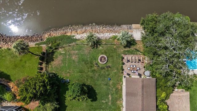 1315 S Edgewater Drive, Charleston, SC 29407