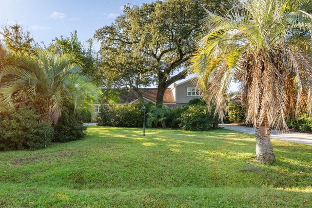 1315 S Edgewater Drive, Charleston, SC 29407