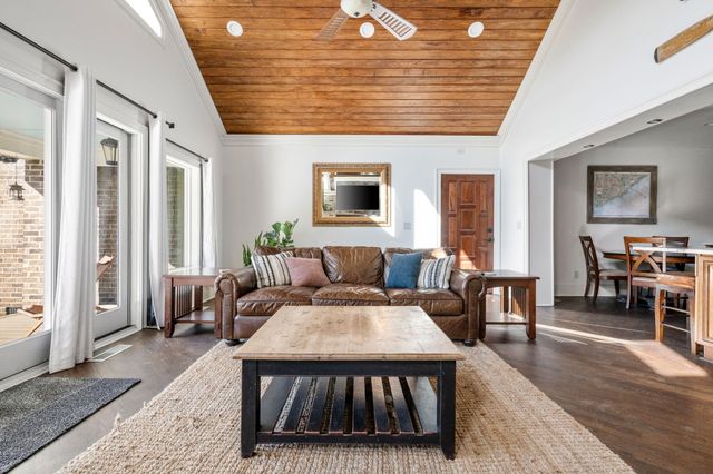 1315 S Edgewater Drive, Charleston, SC 29407