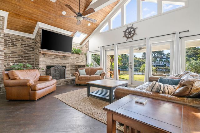 1315 S Edgewater Drive, Charleston, SC 29407