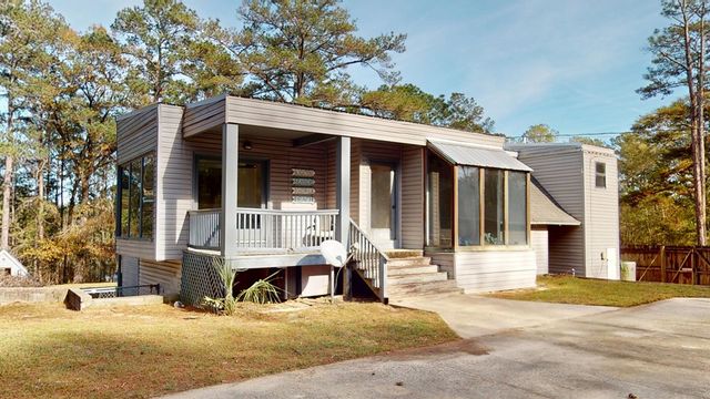403 Lakeland Hills Drive, Ozark, AL 36360