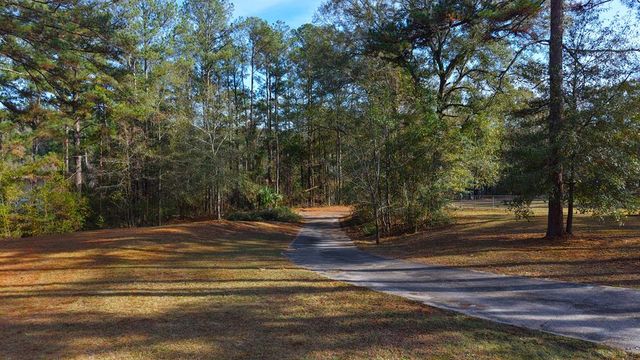 403 Lakeland Hills Drive, Ozark, AL 36360