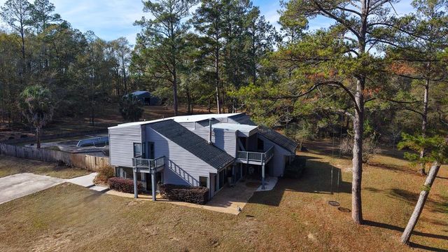 403 Lakeland Hills Drive, Ozark, AL 36360