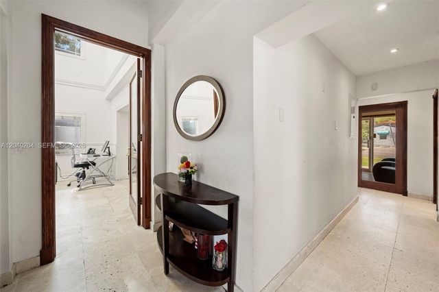 4201 SW 11th Street, Miami, FL 33134