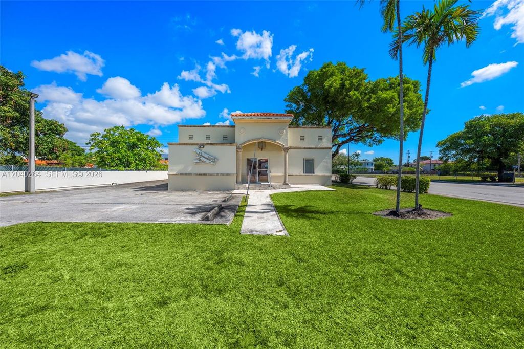 4201 SW 11th Street, Miami, FL 33134