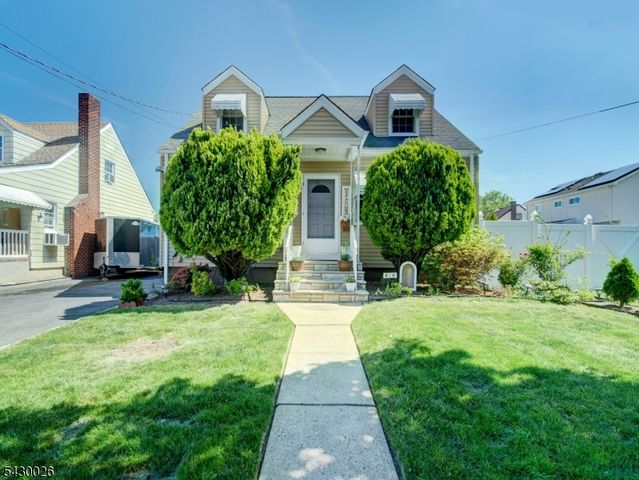 610 Laurita St, Linden City, NJ 07036