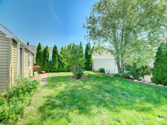 610 Laurita St, Linden City, NJ 07036