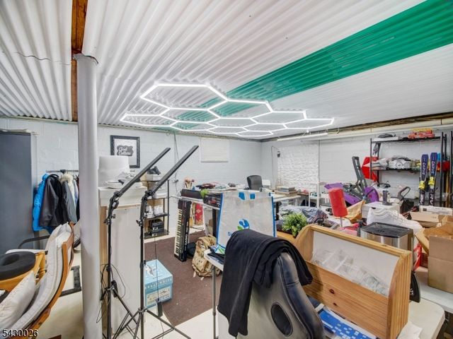 610 Laurita St, Linden City, NJ 07036