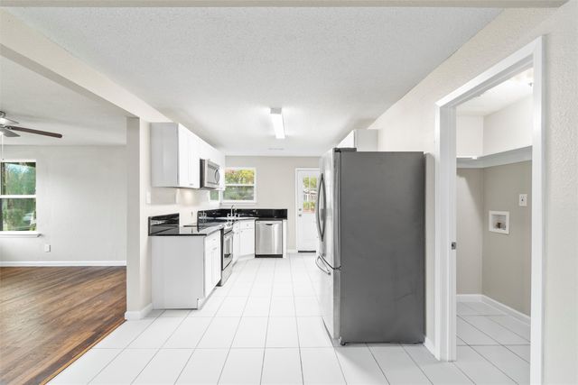 2336 Glencrest Drive, Fort Worth, TX 76119