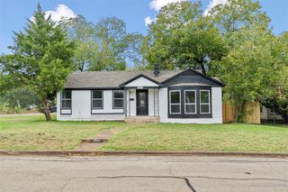2336 Glencrest Drive, Fort Worth, TX 76119