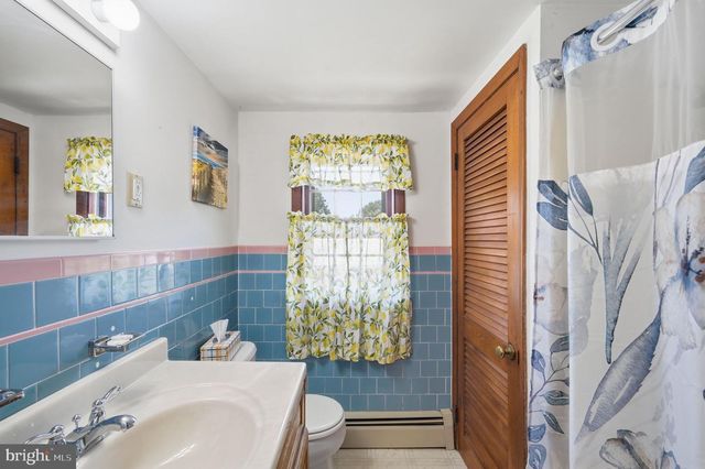 5686 S MAIN ST, Rock Hall, MD 21661