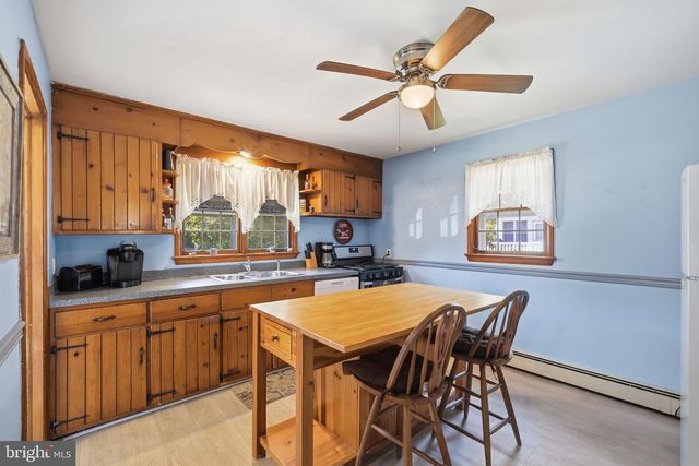 5686 S MAIN ST, Rock Hall, MD 21661