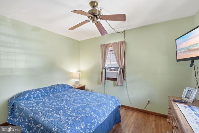 5686 S MAIN ST, Rock Hall, MD 21661