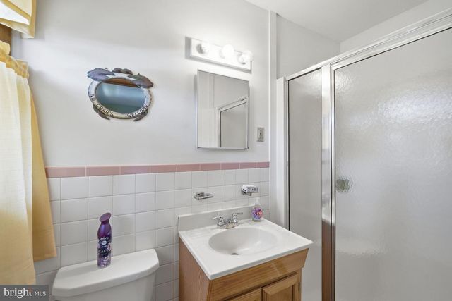 5686 S MAIN ST, Rock Hall, MD 21661
