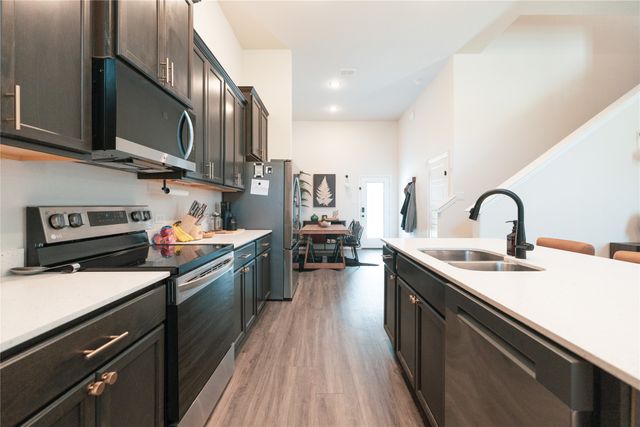 532 E 2nd Street, Irving, TX 75060